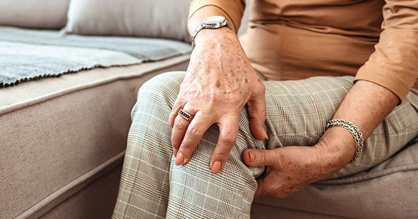 How does Arthritis affect Women?(best orthopedic doctor in guntur)